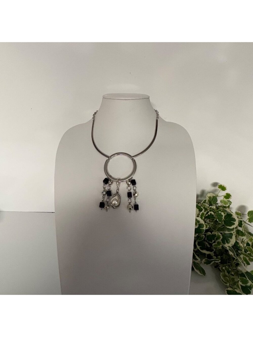 Collar Necklace Ring Pendant Black Silver Tone Beads Faux Pearl Dangles Modern